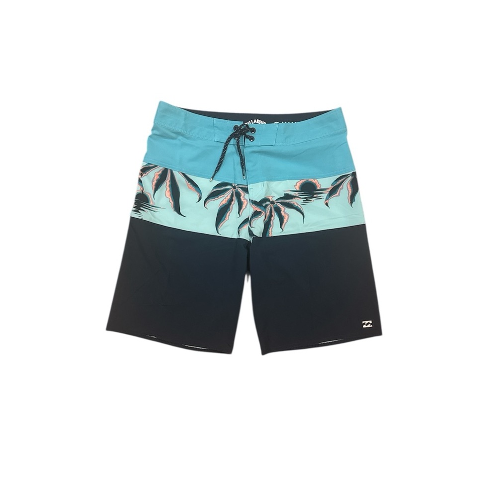 Billabong Men's Blue Swim Shorts in size 29